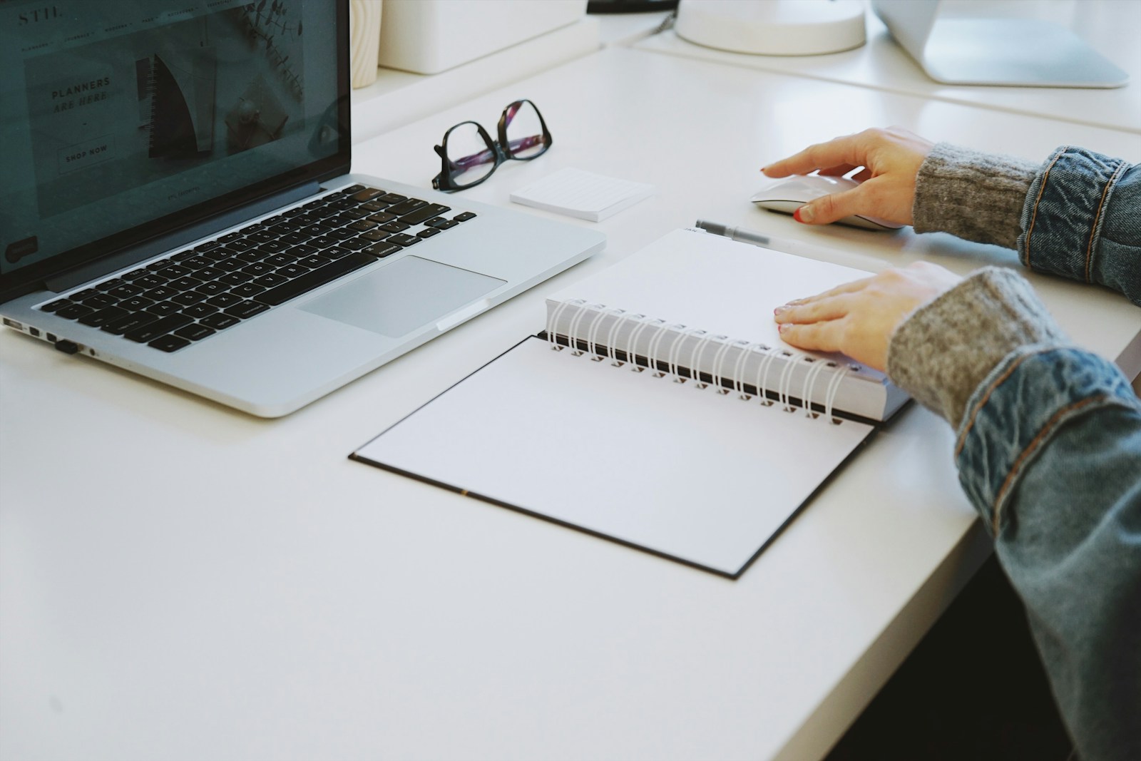 Meta work : le travail d'organisation, de planification, la logistique